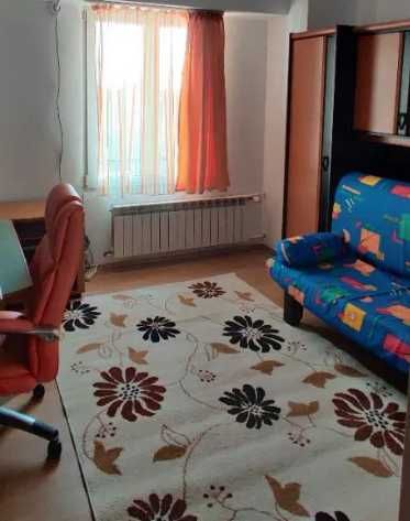 Дава се под наем Тристаен апартамент в Пловдив, Младежки Хълм - 74 кв.м за 234.6 € - Снимка #1