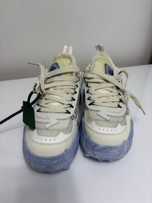 Off White Oddsy