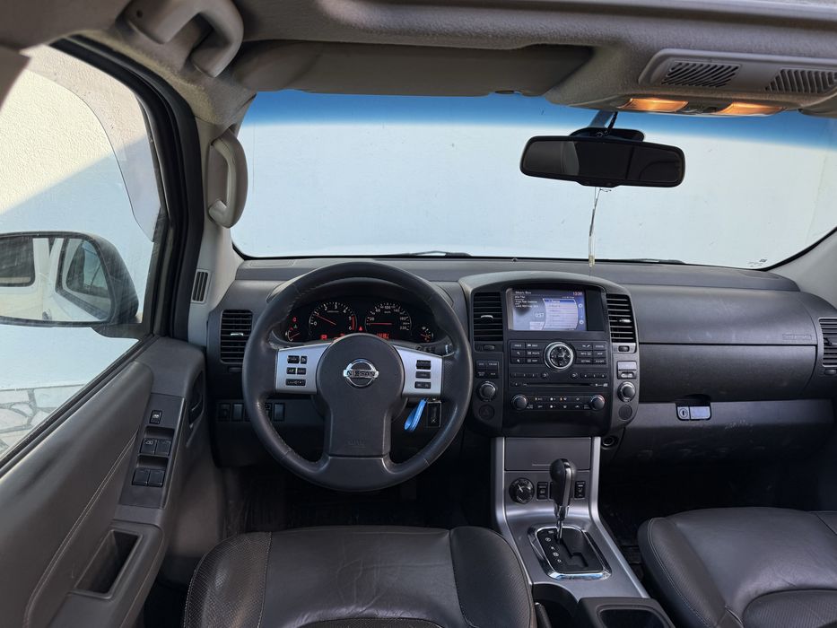 Nissan Navara Pickup 3.0 V6 2013 AutoUtilitar Bose Full