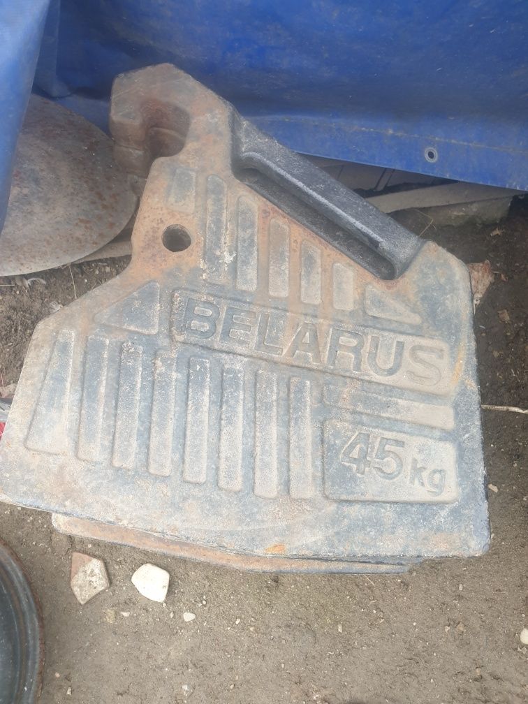Vând cantragreutati tractor Belarus