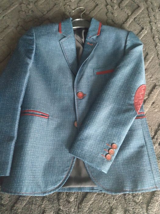 Sacou pentru copii , mărime 8 ani.