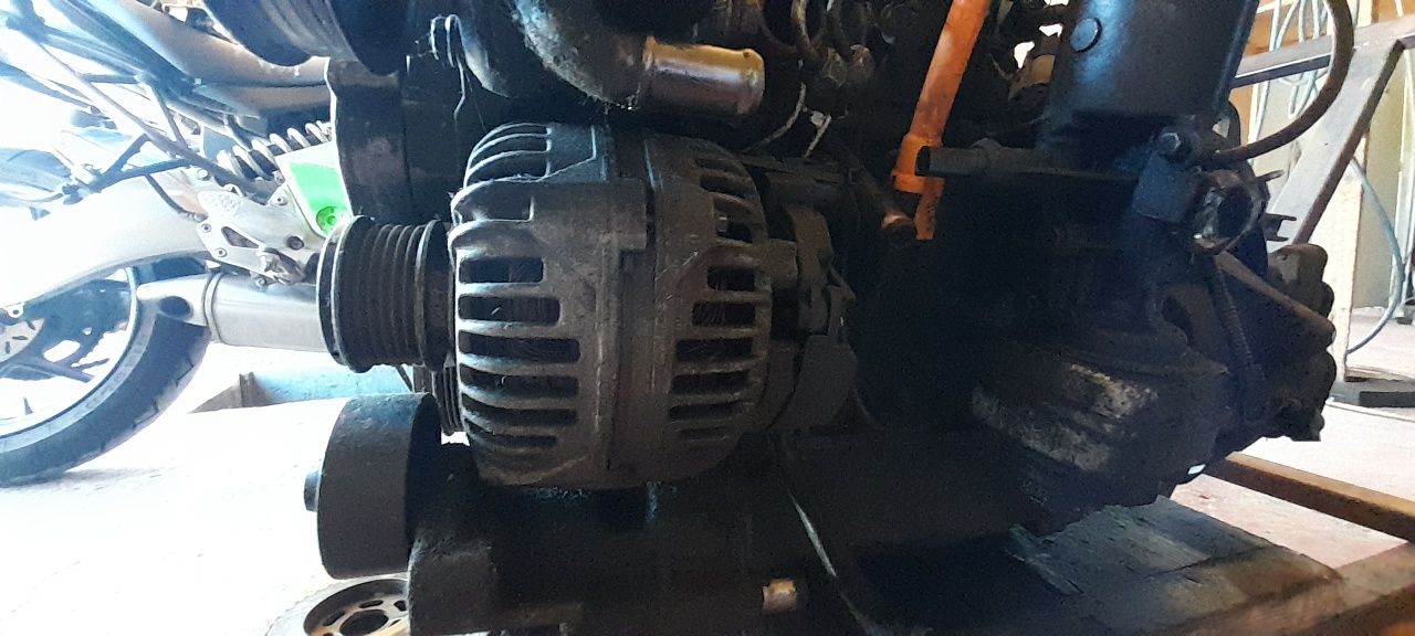 Vând alternator skoda 1.9 ALH 90cp