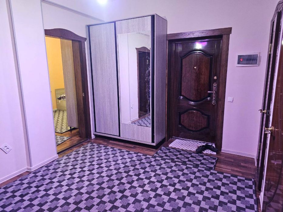 Срочно аренда 3х комнатная квартира адрес Шаумияна рустам шурбо