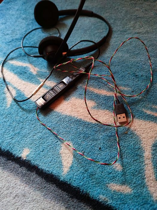 Căști Plantronics pe usb