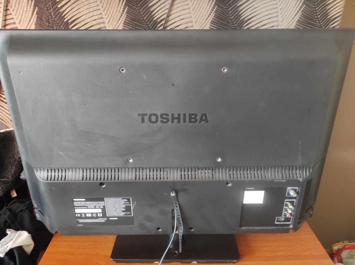 Toshiba 32P1300 за смяна на лампи