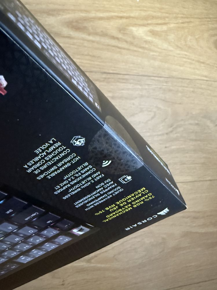Механична клавиатура Gaming Corsair K65 PLUS 2.4GHz Wireless 2г гар
