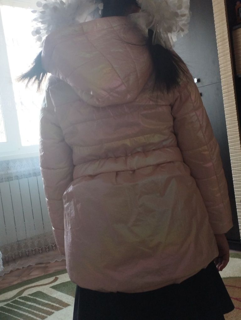 Детские куртки на девочку