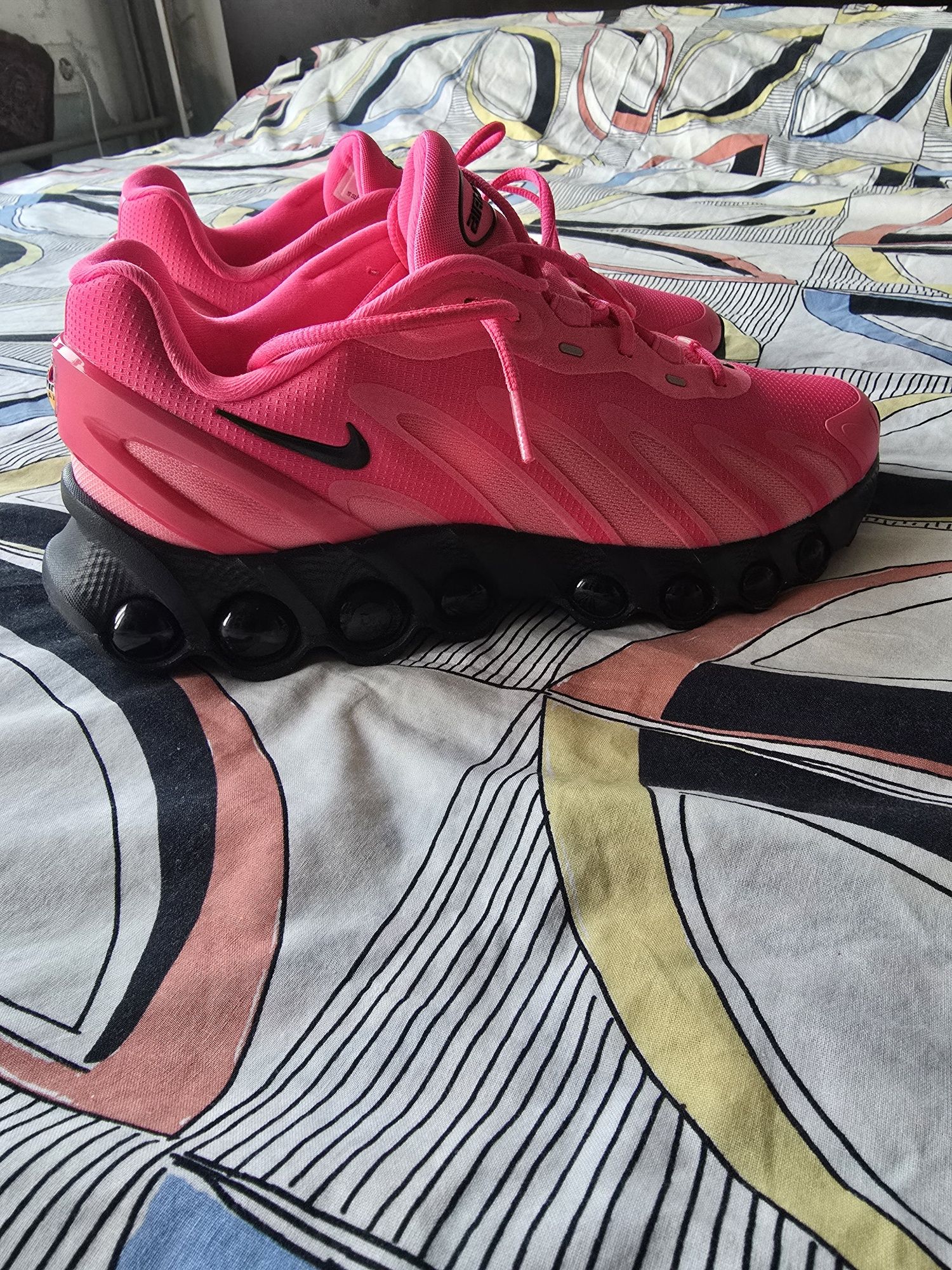 Nike Air Max DN 8-лимитирана серия! Оригинални!Унисекс.