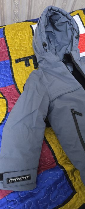 Продам куртку зимнюю очень тёплую