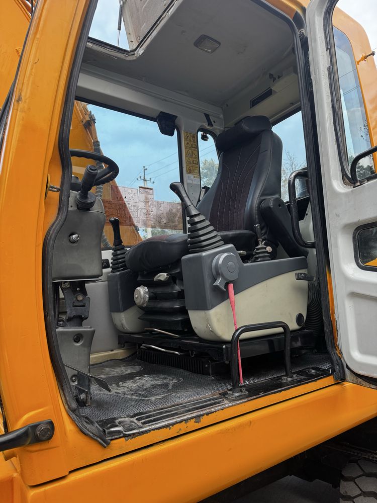 Ekskavator Hyundai 1400