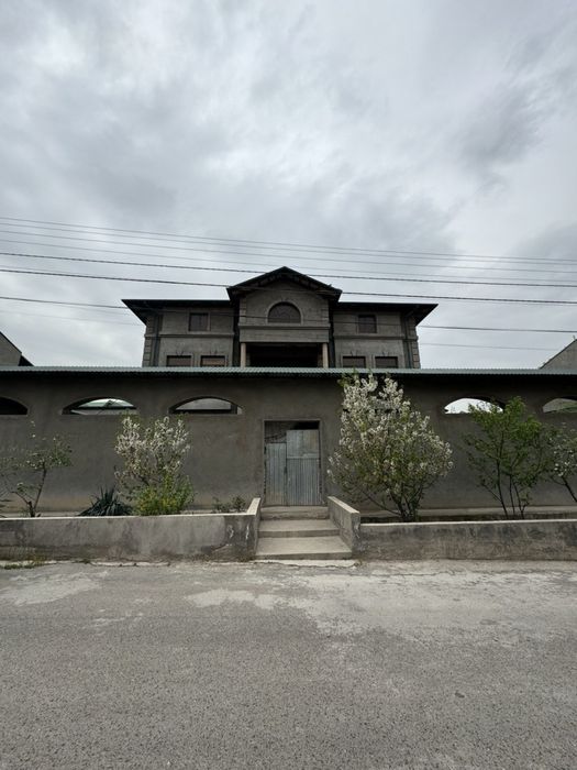 ПРОДАЕТСЯ ДОМ (ЮНУСАБАД) Зенид, рядом с американским посольством.