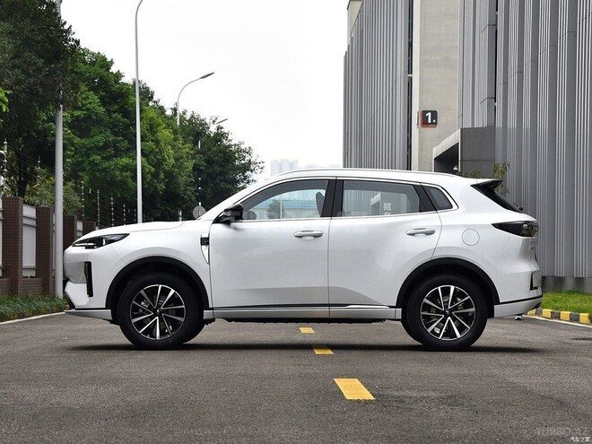 Срочно сотаман Чанган Nevo Q-05