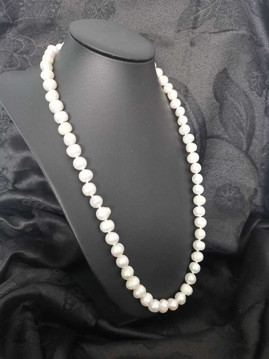 Колиета от естествени перли