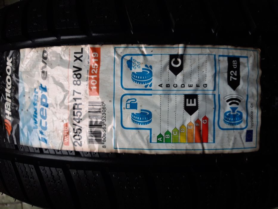 O anvelopa 205/45 R17 Hankook - Noua !