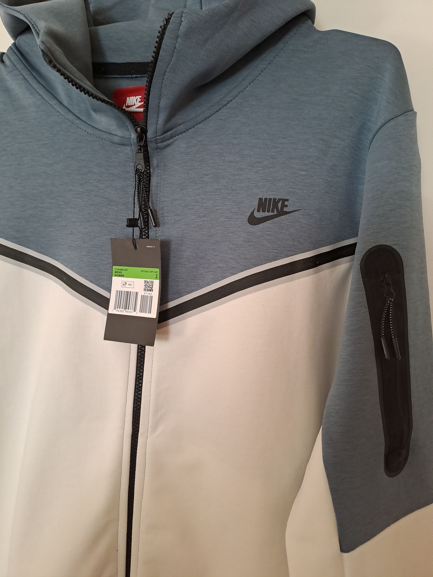 Nike Tech Flecce
