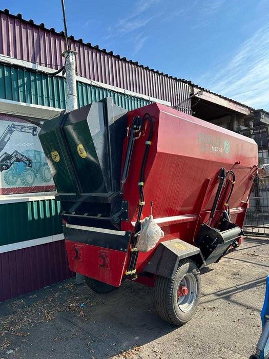 Продам Смеситель кормов Кормораздатчик, измельчитель 8 и 6 м3