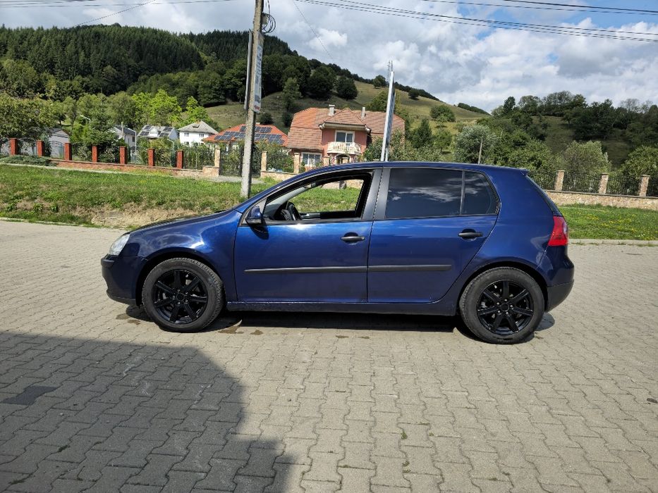 Vând Autoturism Golf 5