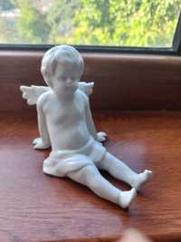 Продаётся фарфоровая статуэтка ангела.германия без клеима.