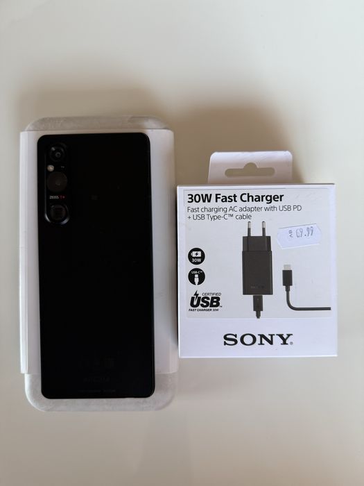 Sony Xperia 1V перфектен