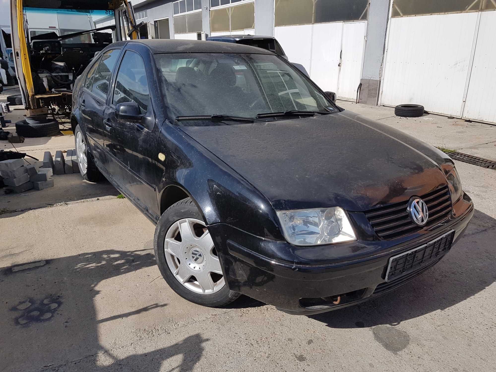 VW Bora 2.3 150кс и 1.9 TD 116к.с. на части. Фолксваген Бора