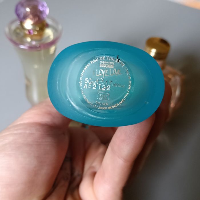 Eau de parfum si Eau de Toilette - autentice - Chloe, Versace, DKNY...