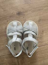 Sandale Zara marimea 20