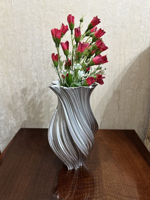 Vază de flori argintie imprimare 3D - diferite modele si dimensiuni