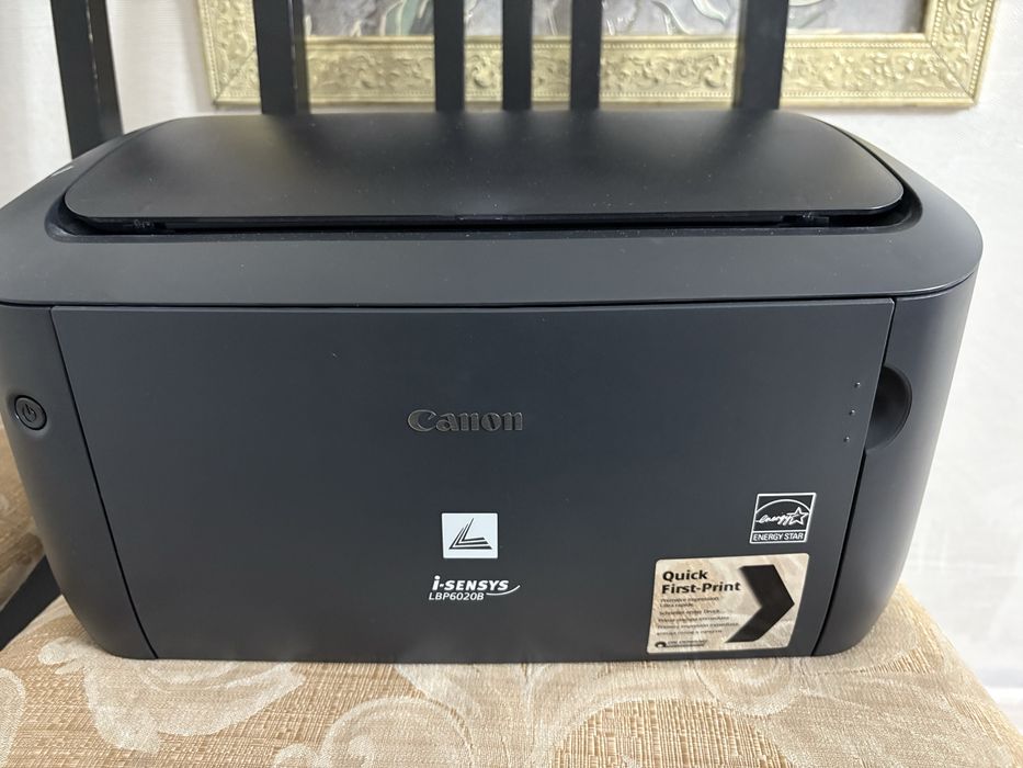 Лазерный принтер Canon 6020 в идеальном состоянии