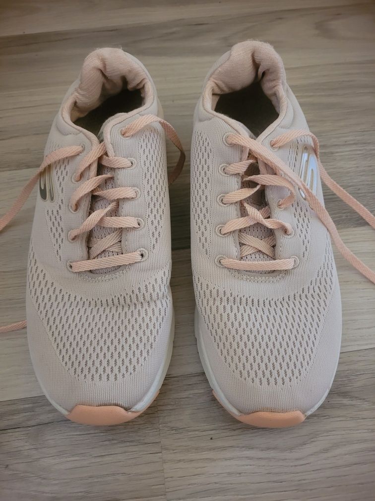 Маратонки Skechers
