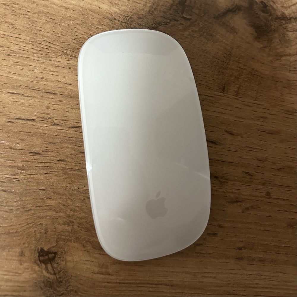 Apple Magic Mouse (MK2E3ZM/A)