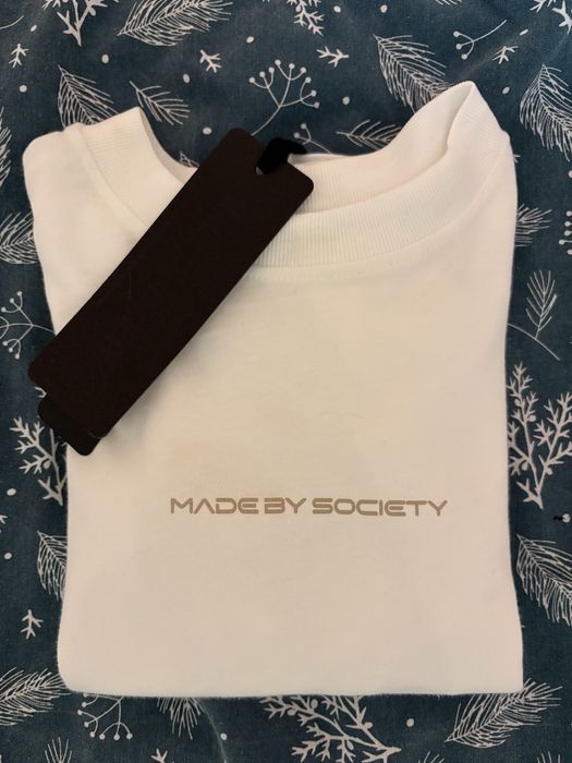 Кроп тениска Made by Society