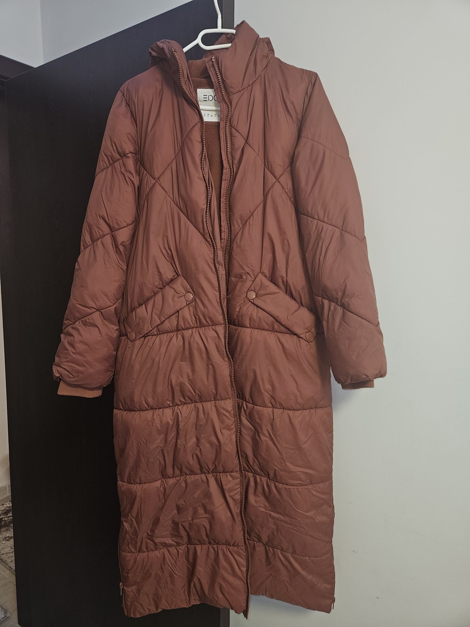 Яке  edc by ESPRIT