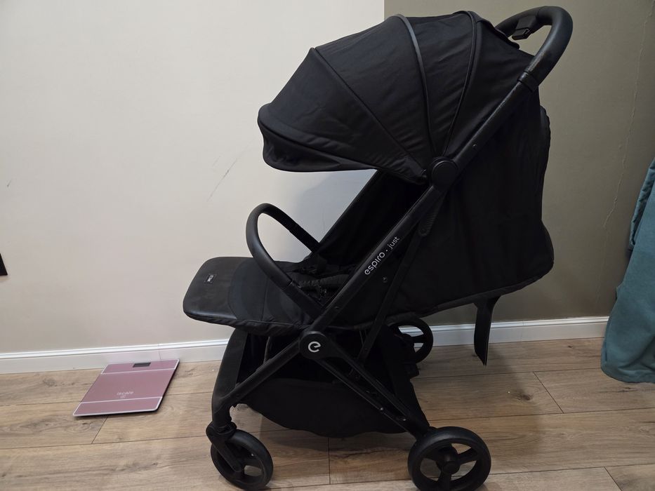 Коляска прогулочная