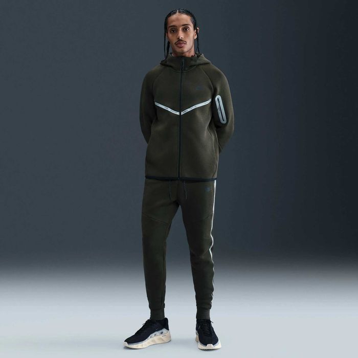 Оригинално яке Nike Tech Fleece Windrunner Jacket