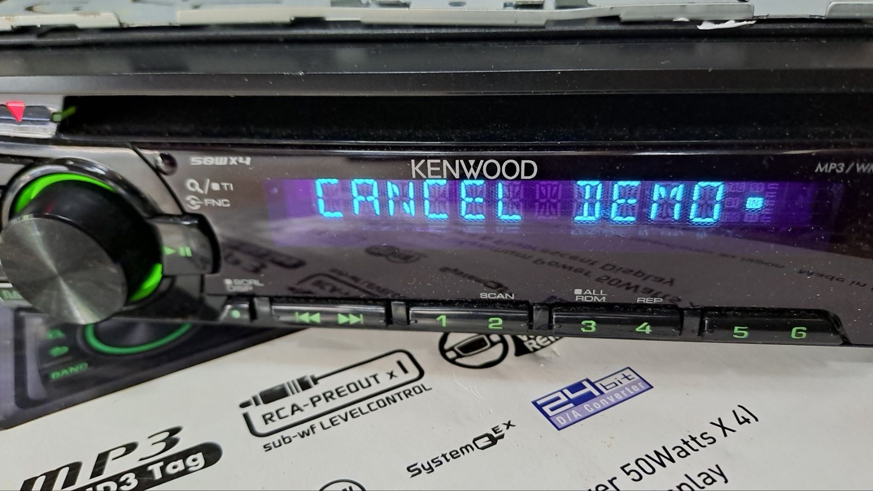 KENWOOD LDC-3051G поддържа AUX, CD/MP3/CD-R/RW -120лв