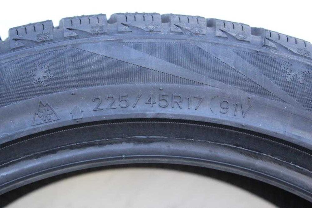 Anvelope iarna noi 225/45 R17 91V, RoadX, DOT 2025