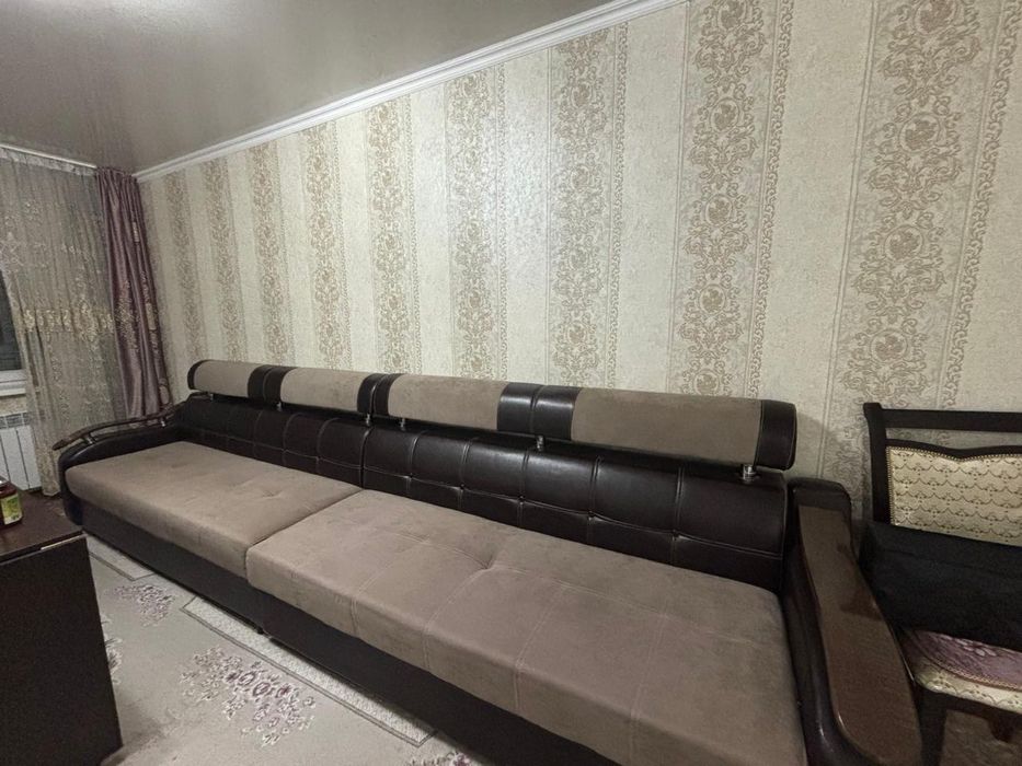 Диван для гостиной