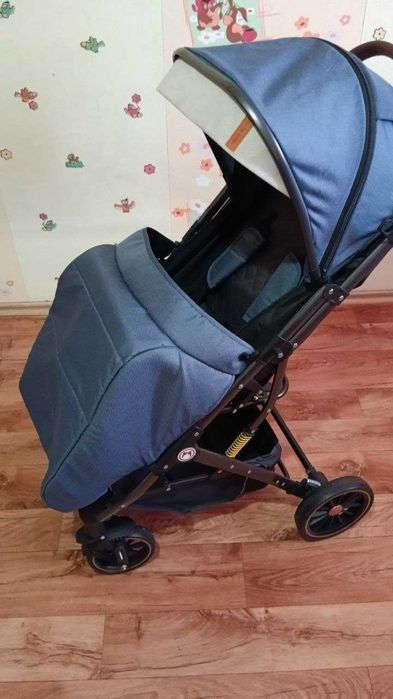 Продам коляску-трансформер