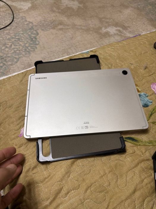 Samsung galaxy tab s 9 fe 5 g