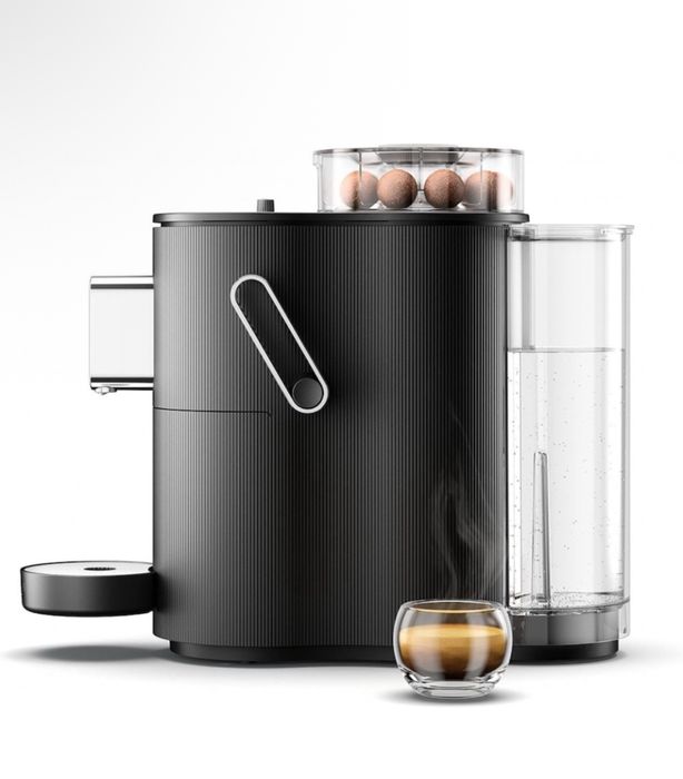 Чисто нова кафе машина