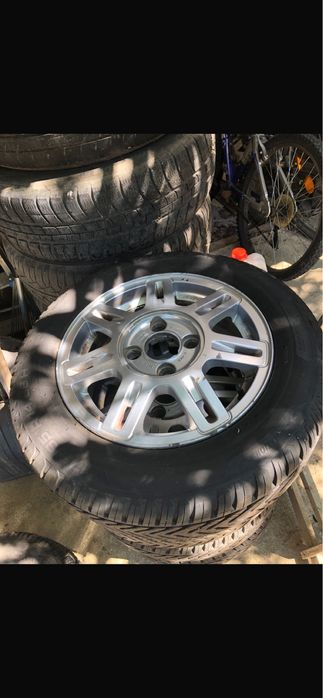 Vand cauciucuri Ford Fiesta