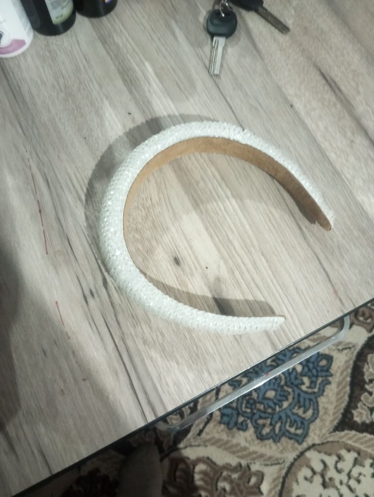 Ayollar kiyimi va sarafan obodok