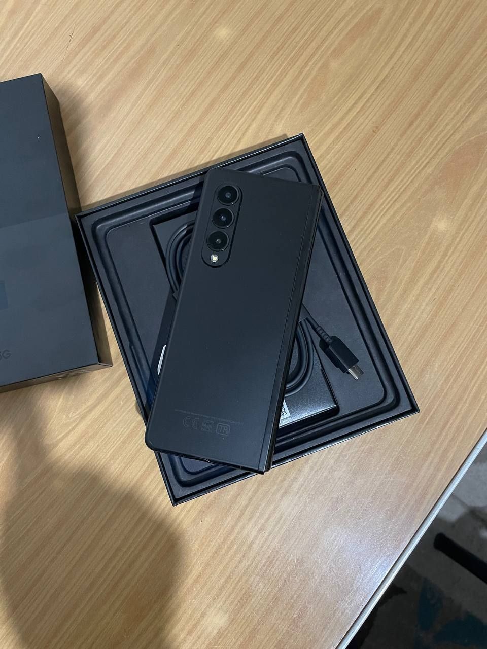 Samsung Galaxy z fold 3