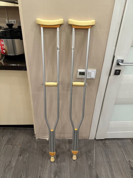 Продам Костыли в отличном состоянии.