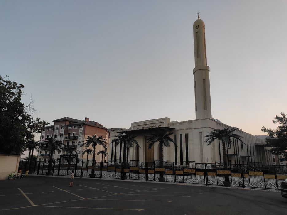 Бек Барака ситида 3/1/8 сотилади! 55000у.е.