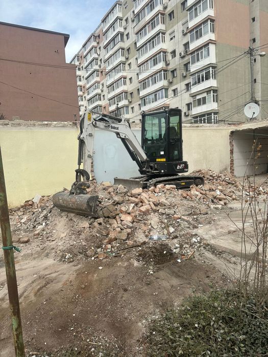 Inchiriez miniexcavator,bobcat,Buldoexcavator