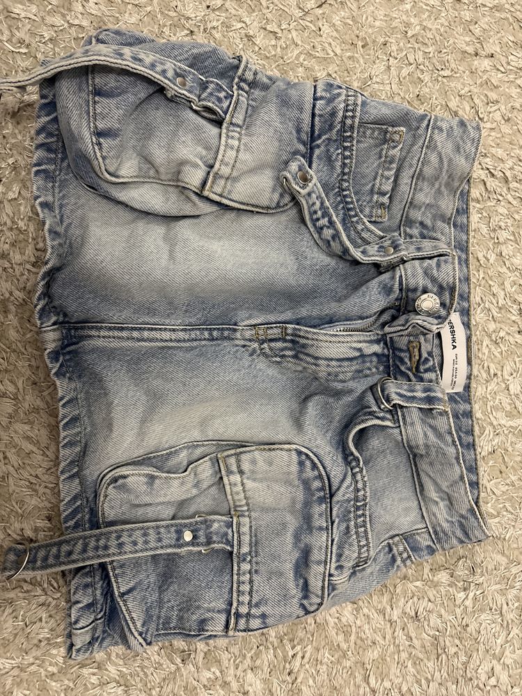 къса карго пола от bershka