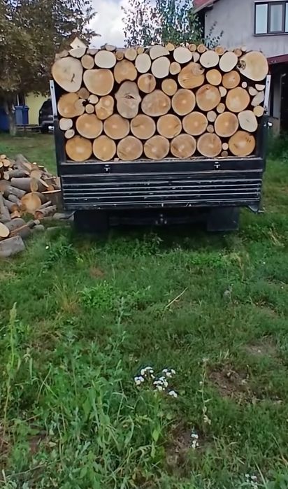 Vând lemn de foc exență tare transport gratuit ori unde in țară