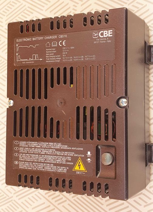 CBI CB516  incarcator automat de acumulatori AGM,acizi, GEL,etc NOU
