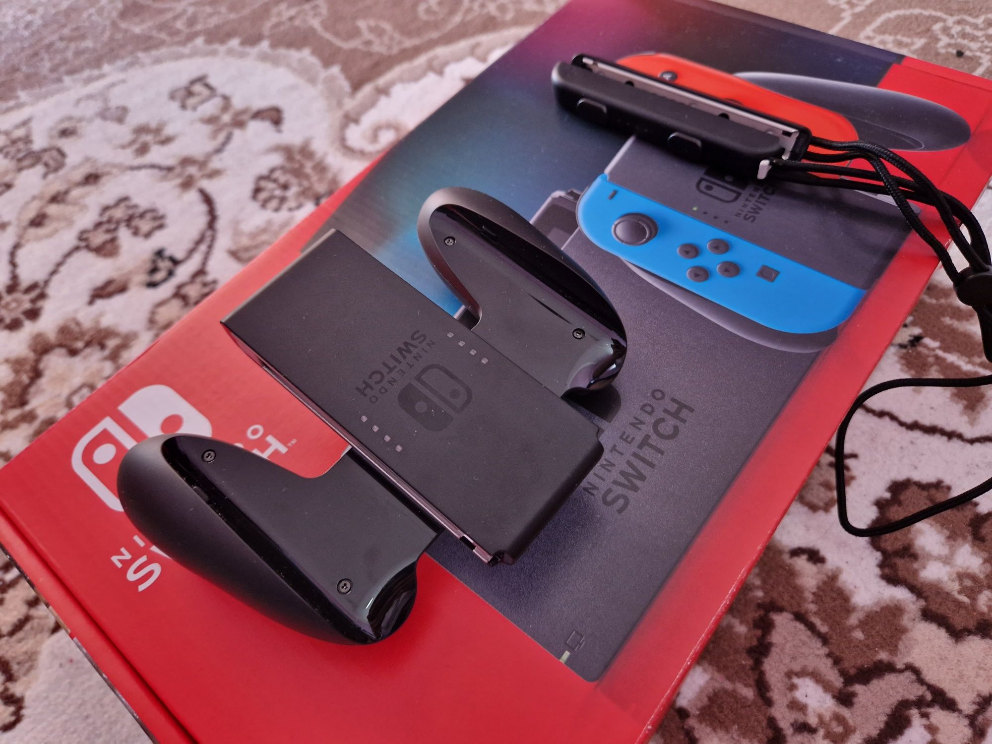 Игровая консоль Nintendo Switch HW Red/Blue